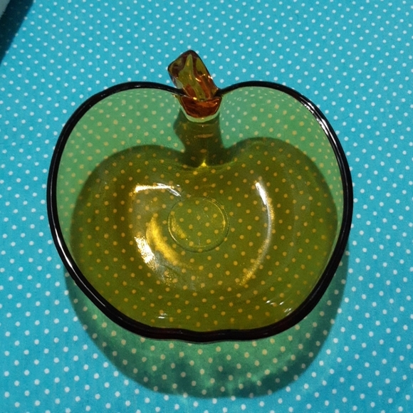 Apple Dish - Picture 1 of 3